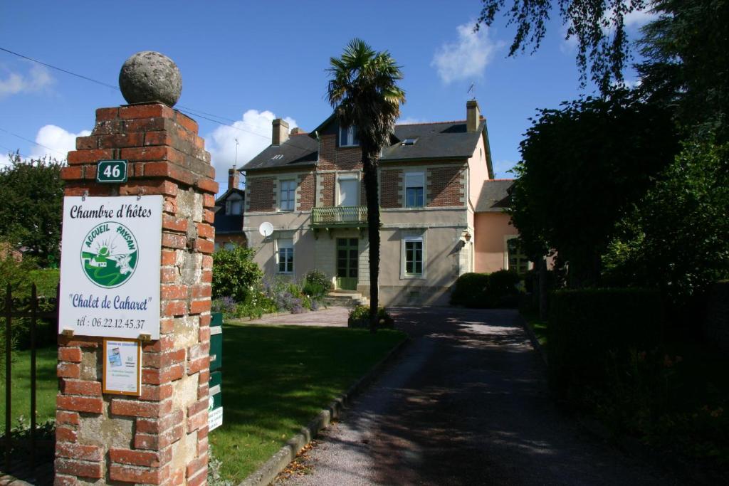 Chambres D'Hotes Du Chalet De Caharet Pipriac Екстериор снимка